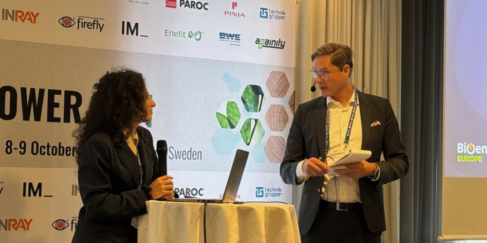 speakers discuss at biomass poweron 2025 conference